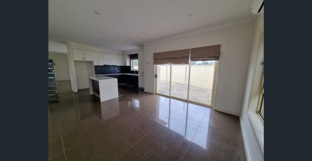 Low Maintenance Unit - Photo 1