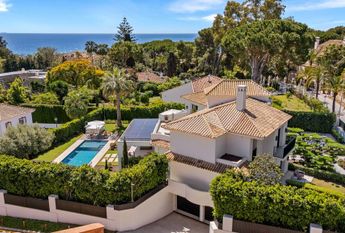 5 bedroom luxury Villa for rent in Marbella Del Este, Andalusia