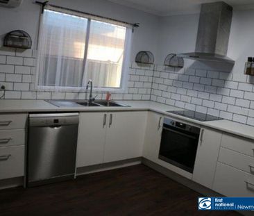 4 BEDROOMS IN CUL DE SAC - Photo 5