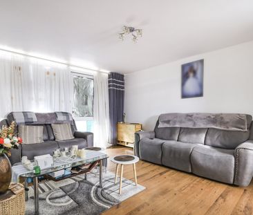 Flat to rent - Blenheim Gardens, London, SW2 - Photo 6