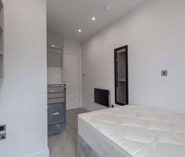 3 Damside Road, Huddersfield, HD4 - Photo 1