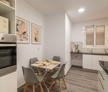 Avinguda de Mistral, Barcelona, Catalonia 08015 - Photo 4