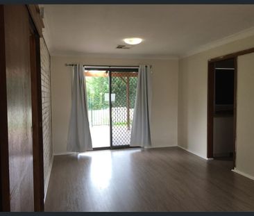 Family Home in the Heart of Tahmoor - Photo 6