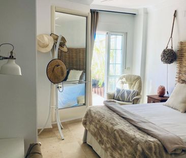 Alquiler Apartamento en Este - Elviria, Marbella - Photo 4