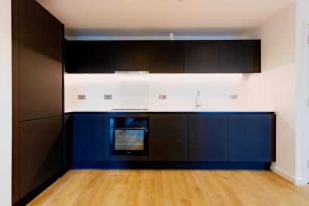 Three Bed (Type E) - Photo 2