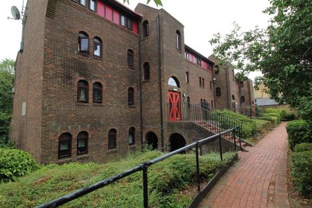 The Drive, Peterborough - Photo 2