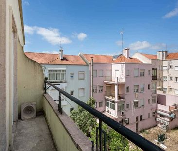 10D Av. da Igreja, Lisboa, Lisbon 1700 - Photo 1