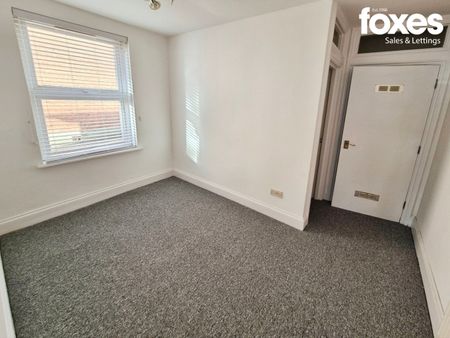 1 bed ground floor flat to rent in Borthwick Road, Bournemouth, Dorset, BH1 4ER - Photo 2
