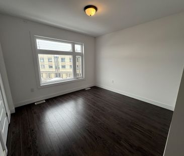 For Lease - 540 Essa Road Unit# 21, Barrie, Ontario - Photo 5