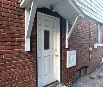 1+Den (or 2BR) $1800 Utilities Included - Photo 4