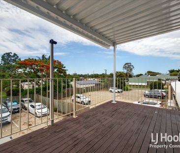 Modern Comfort and Convenience in Downtown Kallangur - Photo 6