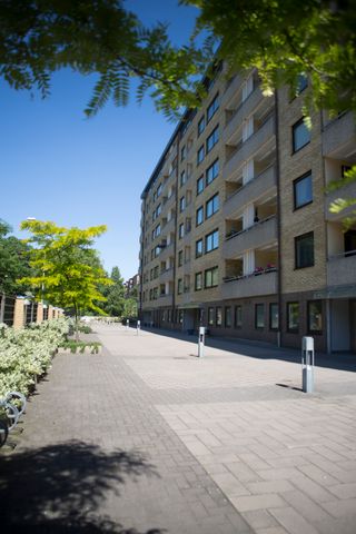 Norra Krokslättsgatan 10 - Photo 2