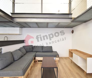 Pronájem bytu 2+kk 79 m², Pernerova 121, Praha Karlín - Photo 3