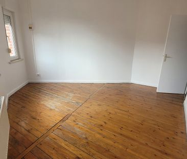 Location Appartement 2 pièces 51m² MAUBEUGE 59600 - Photo 2