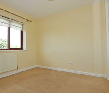 4 bedroom Four Bedroom Detached House to rent - Photo 5