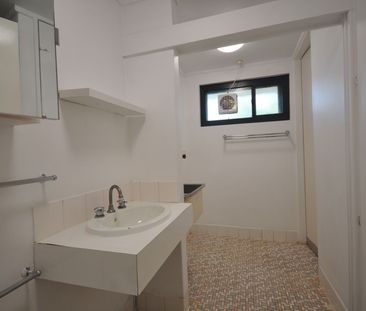 BEACH ACCESS, SECURE, FRIENDLY COMPLEX - Photo 4