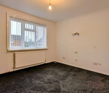 4 bedroom detached house to rent - Photo 3