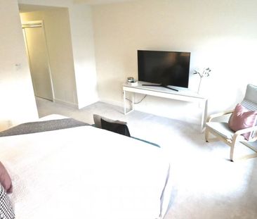 For Lease - 70 William Duncan Road, Toronto, Ontario - Photo 3