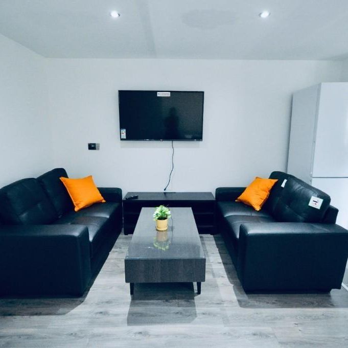 4 bedroom house to rent - Photo 1