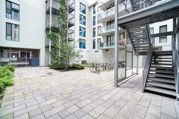 Appartement à louer - Montréal (Ville-Marie) (La Cité du Multimédia) - Photo 1