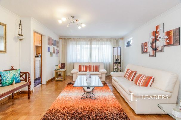 House share to rent - Photo 1