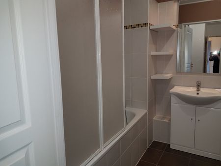 Location Appartement 3 pièces 74m² VALENCIENNES 59300 - Photo 4