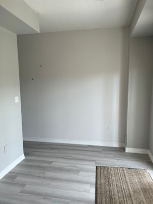 For Lease - 68 Bloom Crescent, Hamilton, Ontario - Photo 1