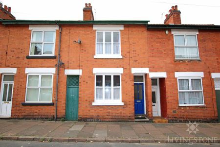 3 bedroom terraced house to rent - Photo 4