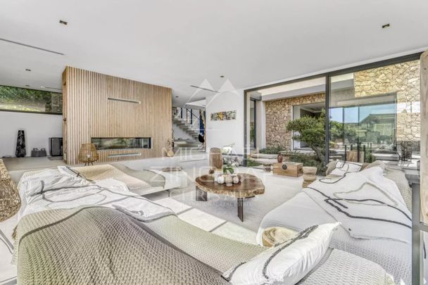 Valbonne - Villa contemporaine à pied du village - 4 chambres - Photo 1