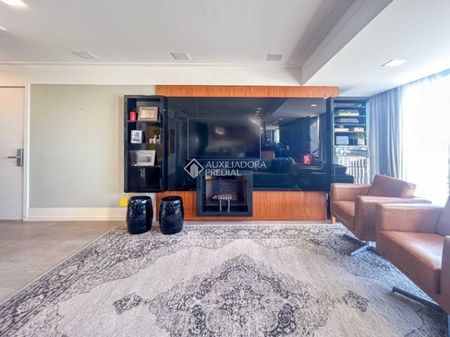 Apartamento com 3 quartos e 130m² para alugar em Jardim Europa, Porto Alegre. - Photo 2