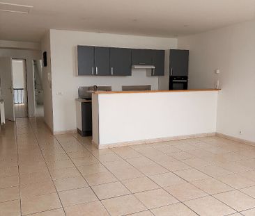 A LOUER APPARTEMENT PROCHE GARE ET CENTRE VILLE DE ST QUENTIN - Photo 1