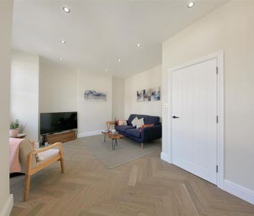 3 bedroom maisonette to rent - Photo 3