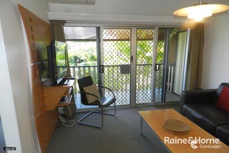 2/9 LORD STREET, Gladstone Central, QLD 4680 - Photo 5