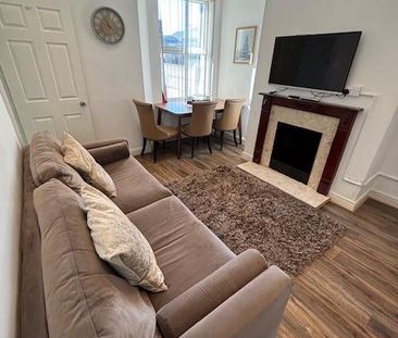 5 bedroom terraced house to rent - Photo 1