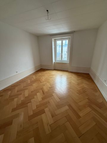 À louer : Appartement 3 pièces au 2ème étage – Rue des Fleurs 24, La Chaux-de-Fonds - Photo 2