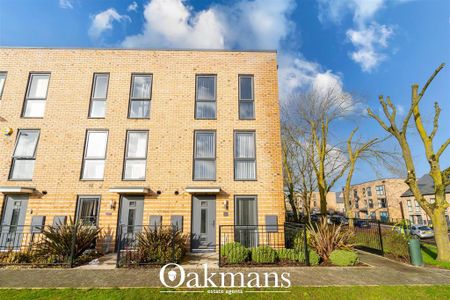4 bedroom end of terrace house to rent - Photo 4