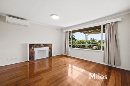 27 Miriam Street, Rosanna - Photo 2