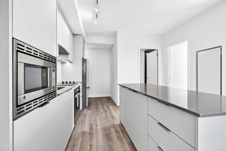 For Lease - 3071 Trafalgar Road Unit# 409, Oakville, Ontario - Photo 2