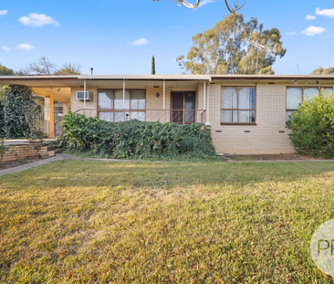 107 Red Hill Rd, Kooringal NSW 2650 - Photo 1