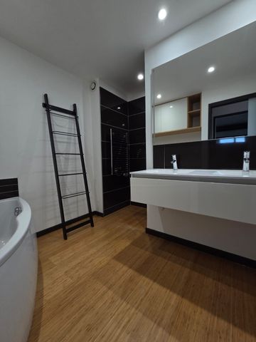 Location Appartement 3 pièces 67m² TOURCOING 59200 - Photo 5