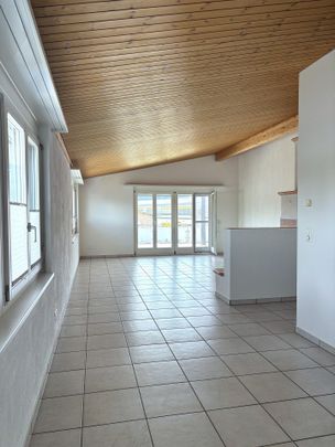 Helle 5.5-Zimmer-Attikawohnung mit grosser Dachterrasse - Foto 1