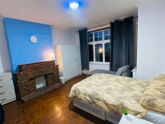 RM1 Church Drive | Harrow | London | HA2 7NW - Photo 1