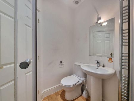 1 bedroom flat to rent - Photo 3