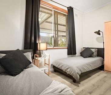 FIVE BEDROOM TWO STORY HOME WITH INGROUND POOL!!! - Photo 2