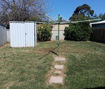 3 Bedroom Home in Court Location Cloe To School - Photo 3