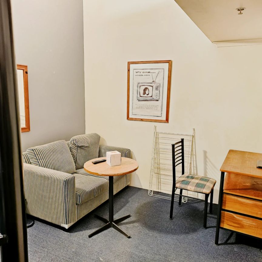 Studio-2045 - Photo 1