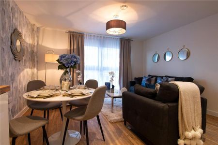 3 bedroom flat to rent - Photo 4