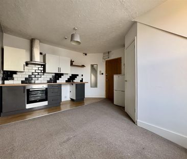 Sea Road, Bexhill-On-Sea, TN40 1JL - Photo 1