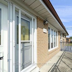 For Lease - 136 Duncanwoods Drive, Toronto, Ontario - Photo 3