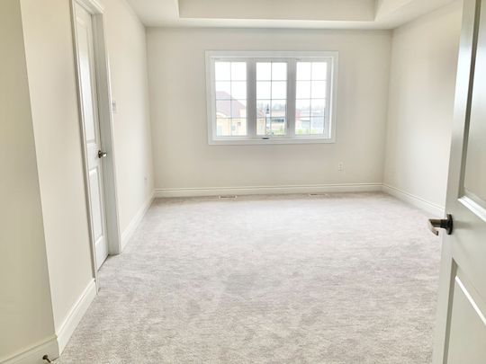 For Lease - 10 Oakmore Lane, Brampton, Ontario - Photo 1